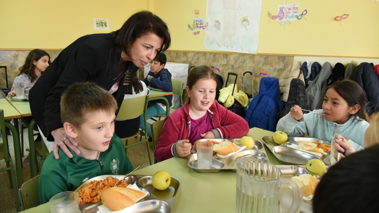 El Gobierno regional consigue la recuperación plena del servicio de comedor escolar