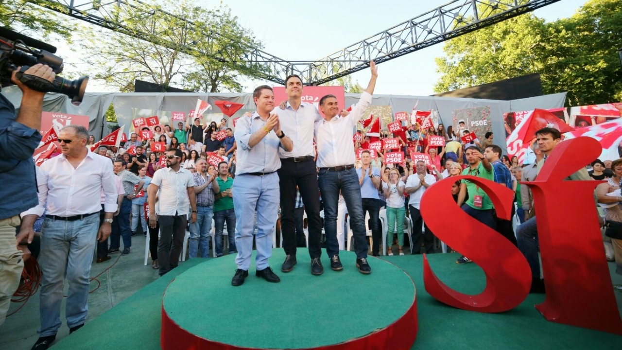 García-Page: &quot;El verdadero cambio es el que defiende el PSOE con una mejor sanidad, educación, políticas sociales, moderación en la forma, y firmeza política&quot;