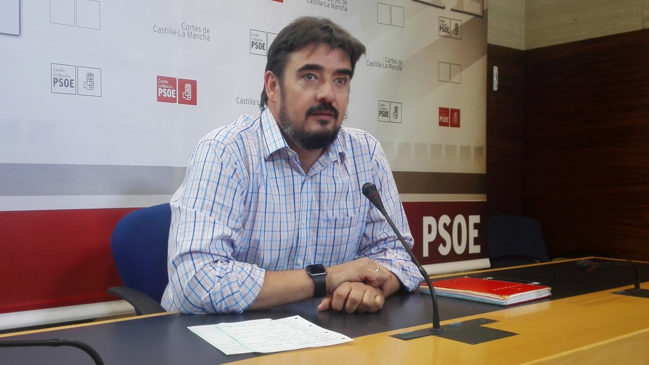 &quot;Si se hubiera tratado de elegir entre Page y Cospedal, está claro que el PSOE hubiera sacado mayoría absoluta en C-LM&quot;