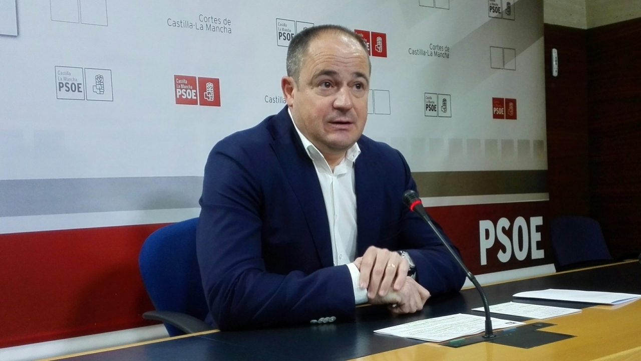 &quot;2016 ha acabado con menos listas de espera, más profesionales y mejores servicios sanitarios&quot;