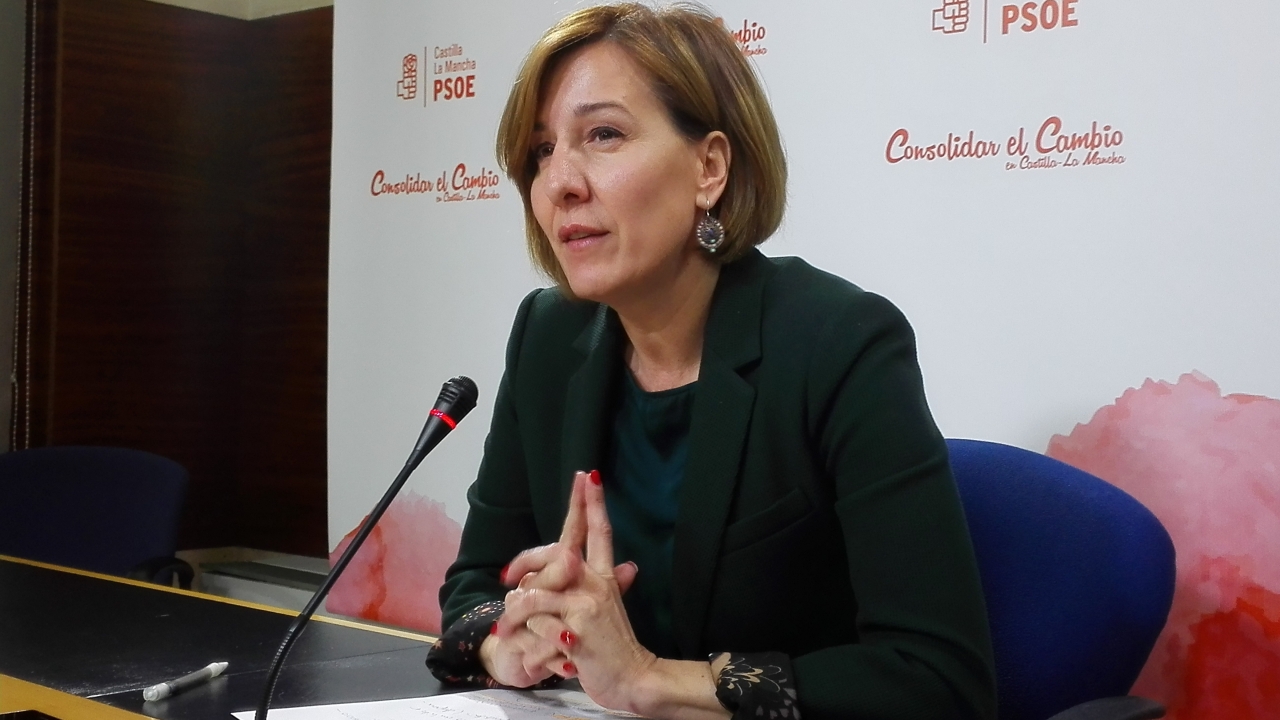 &quot;La contratación de especialistas sin homologación está autorizada por el Ministerio de Sanidad y se hace en todas las CC AA&quot;