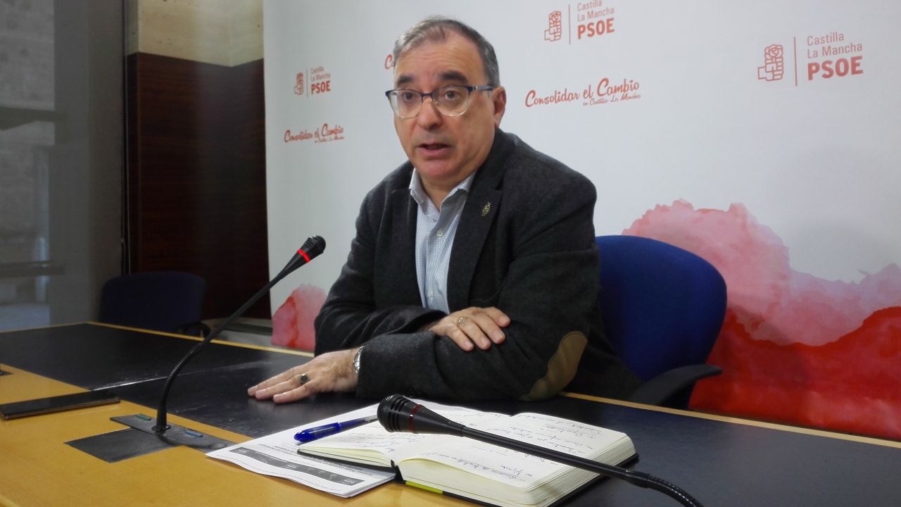 &quot;El PP está en caída libre, sin norte y con un claro competidor como es Ciudadanos, de ahí su radicalismo&quot;