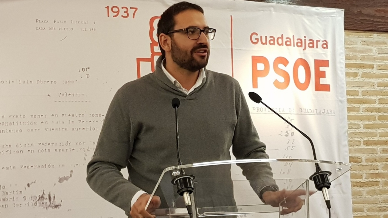 &quot;Si hoy no tenemos una Ley de Garantías Sanitarias es por la firma de Cospedal que derogó la que aprobó un gobierno socialista&quot;