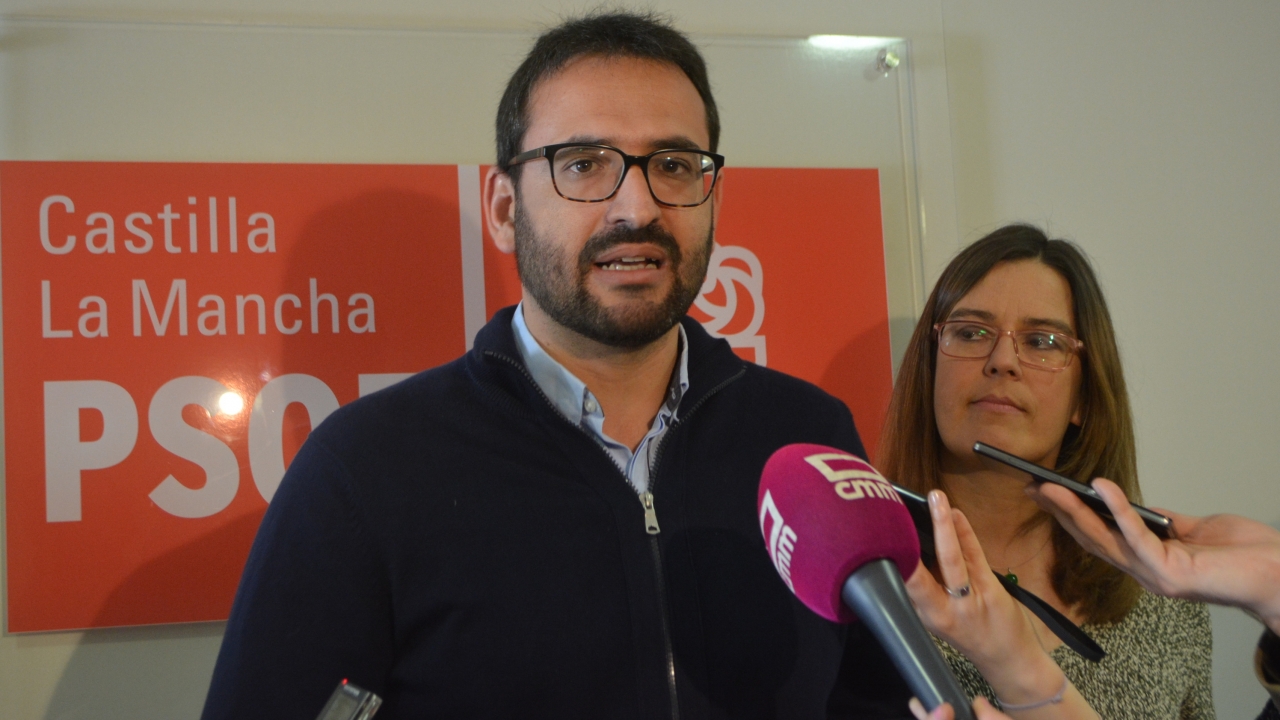 &quot;Que el PP pida perdón por haber devaluado el sacrificio económico de las familias y el esfuerzo personal de los estudiantes por el caso Cifuentes&quot;