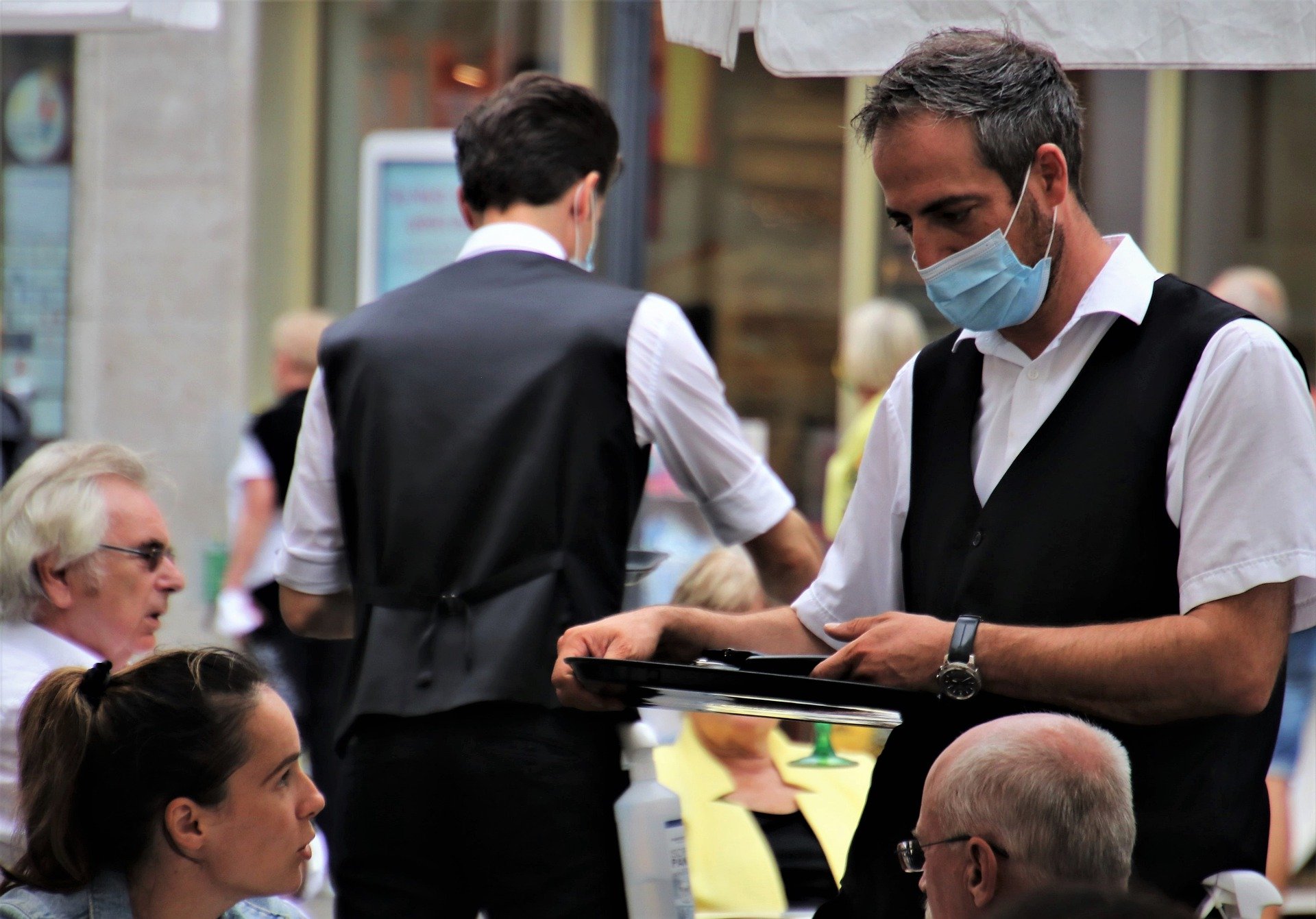 El PSOE de CLM valora la ampliación de las ayudas por cese de actividad para hosteleros afectados por las nuevas restricciones