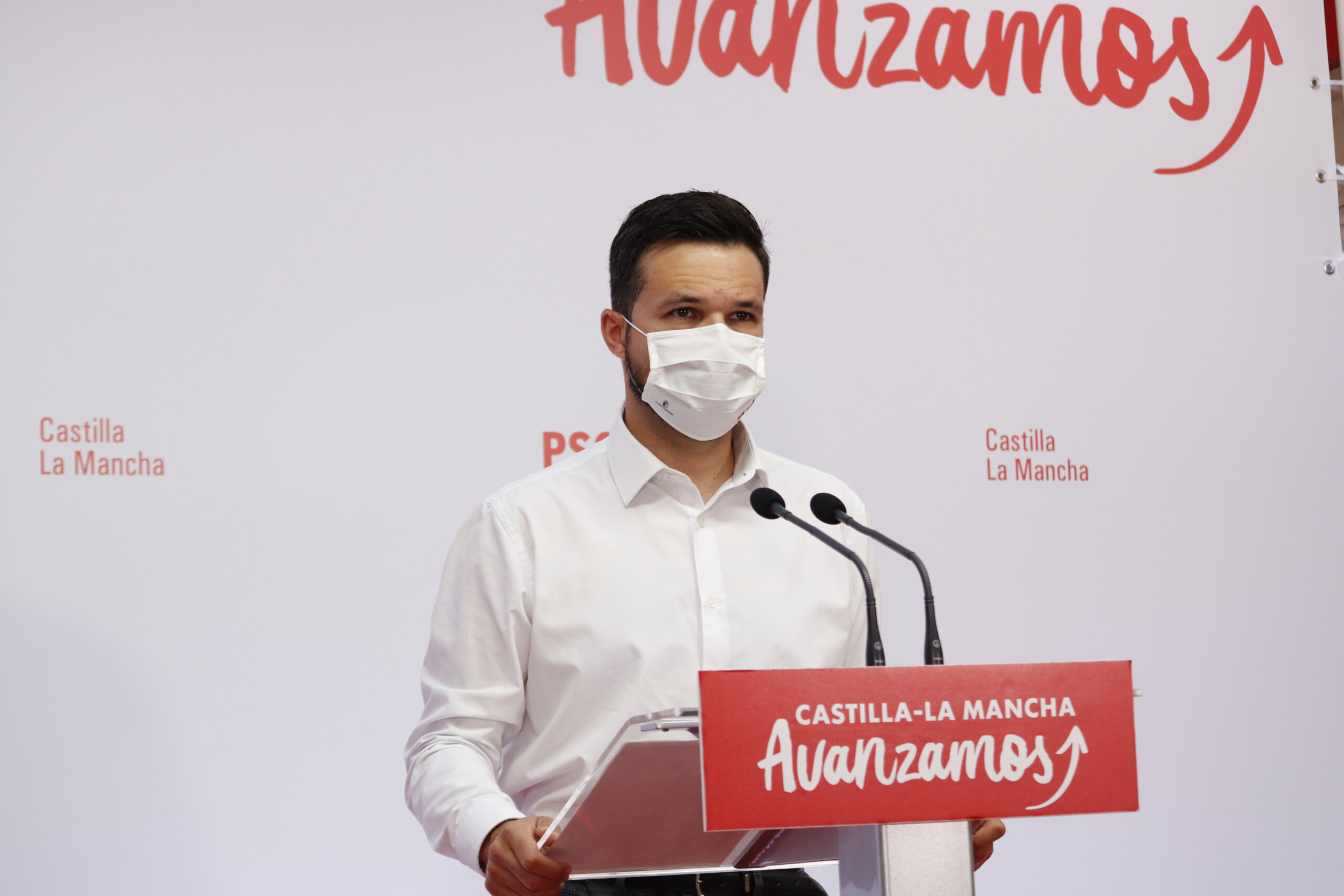 Zamora dice que le “abochorna” que el PP hable de que no hay libertad en CLM y le anima a “pisar la calle”