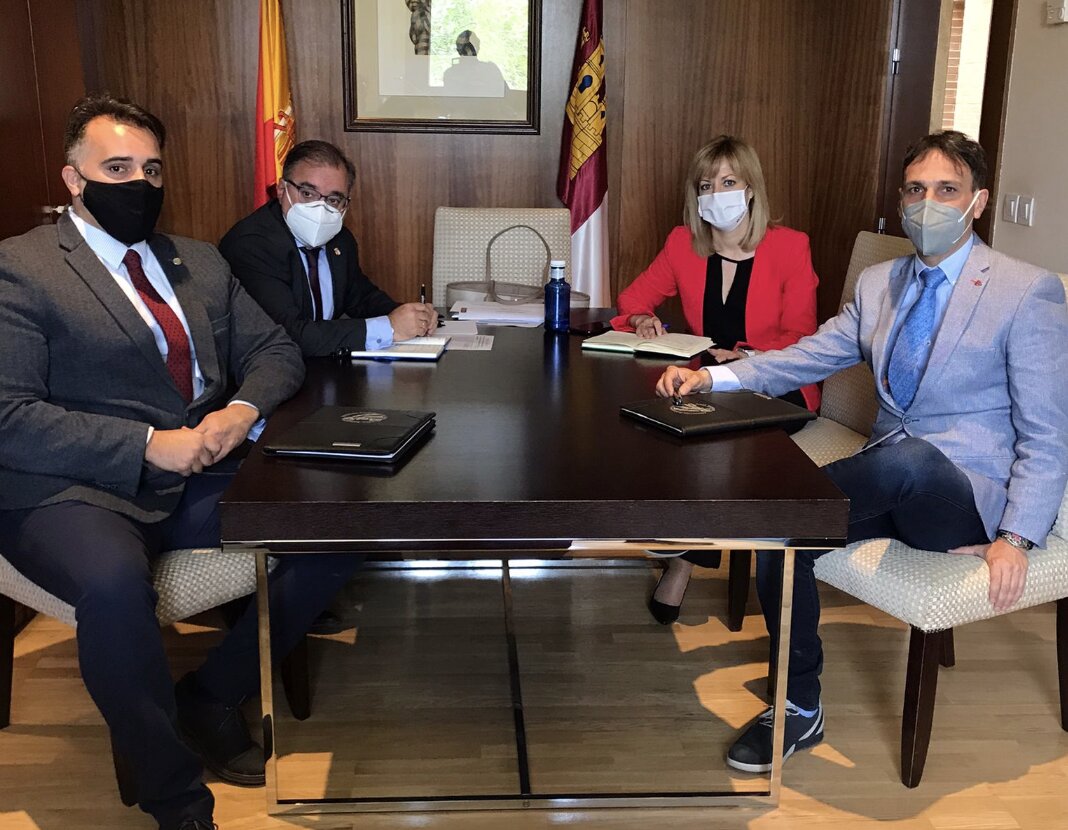 El grupo parlamentario socialista muestra su gratitud y apoyo a la Asociación Profesional de Cabos de la Guardia Civil