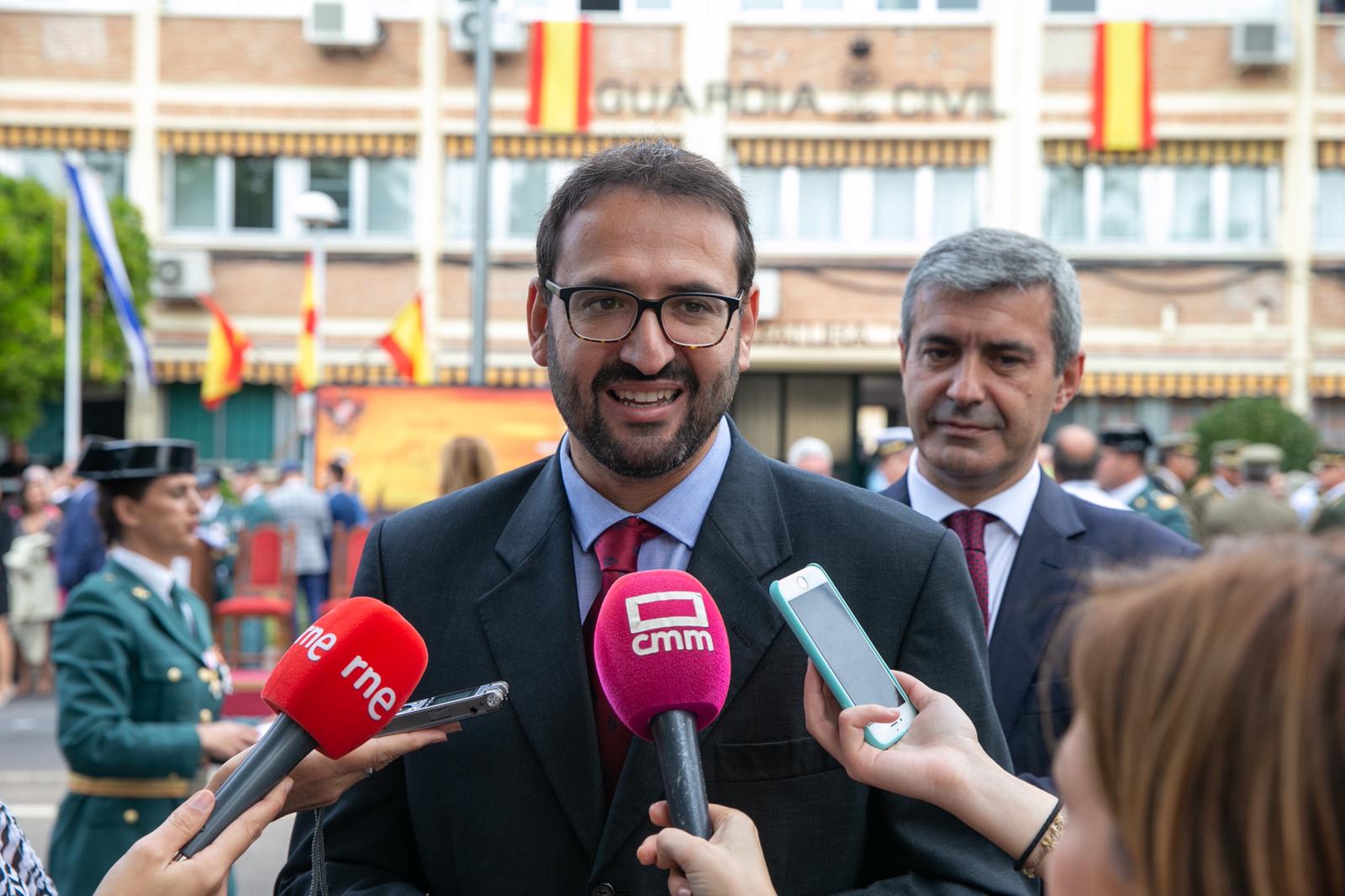 Gutiérrez felicita a la Guardia Civil en el Día de la Hispanidad y agradece su labor en la preservación de la seguridad y los derechos fundamentales