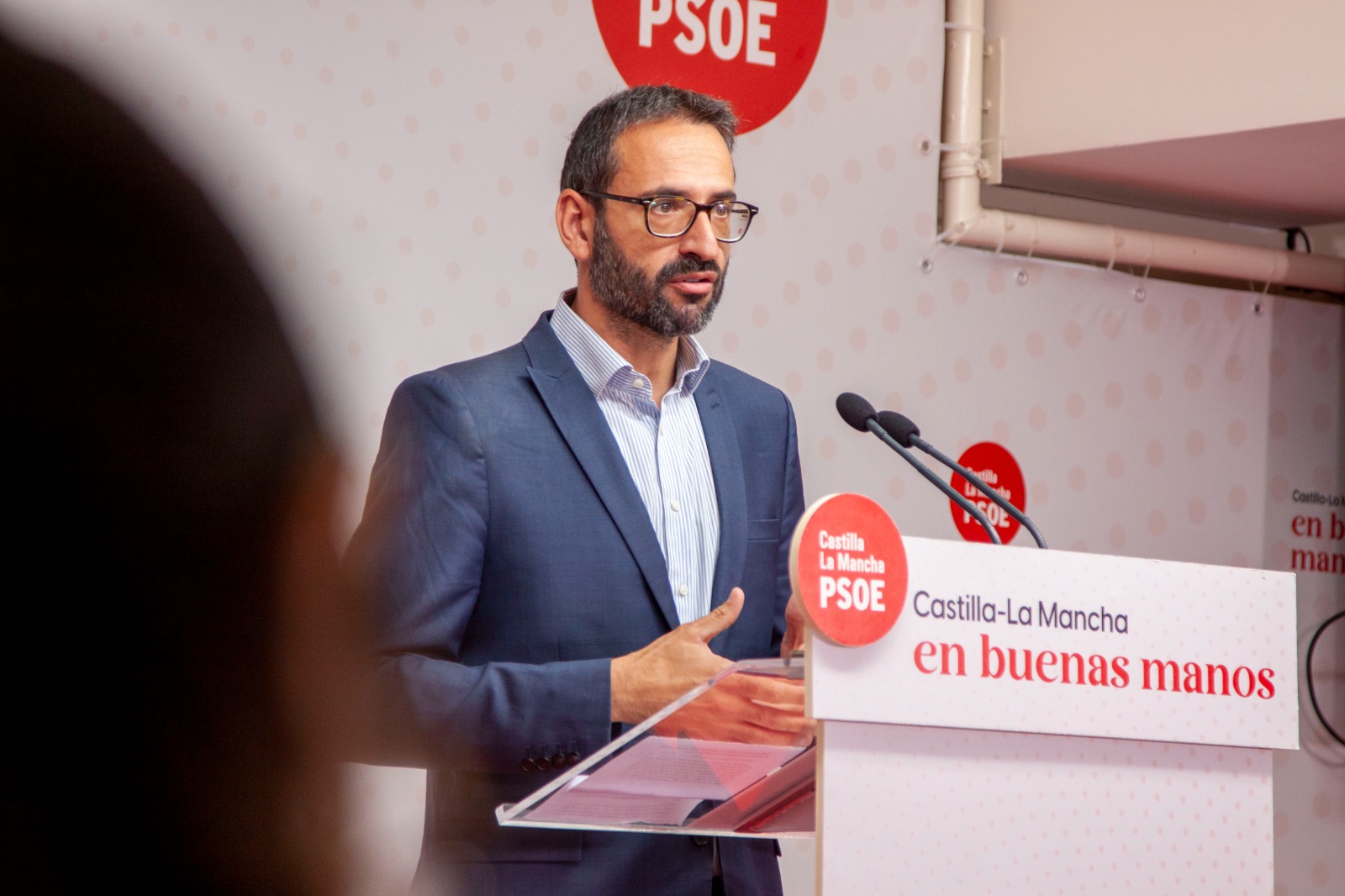 Gutiérrez: “Lo que esconden PP y Vox retirando banderas son sus recortes en valores e imponer una España y una CLM en blanco y negro”