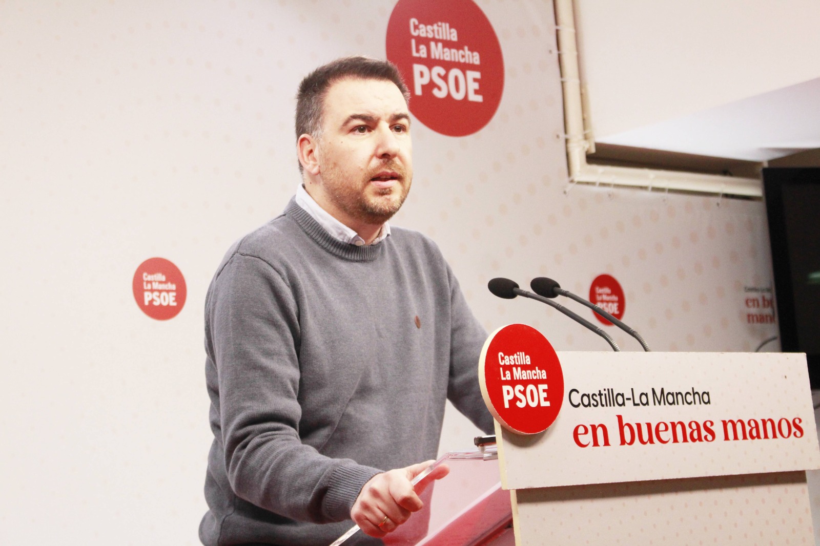 Sánchez Requena dice que Núñez “ni pinta ni manda” en las negociaciones del Estatuto “en un PP de CLM intervenido por Génova”