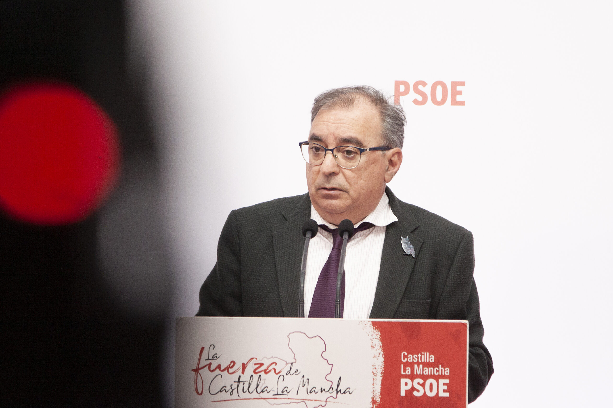 Mora reprocha a Núñez que rompa la unidad en torno al 8M en CLM y le acusa de hacer del PP en la región “un partido radical y extremista”