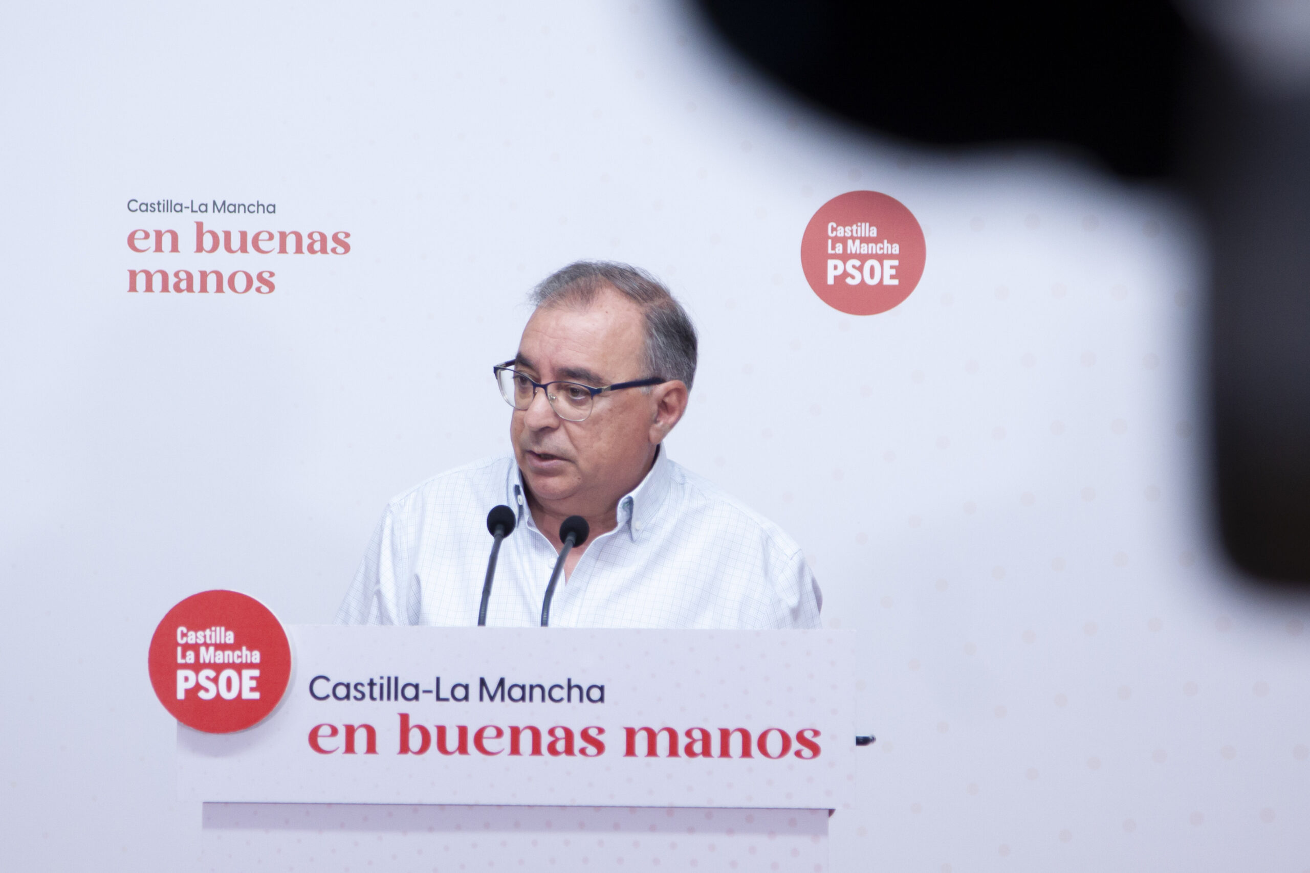 El PSOE de CLM estudia presentar una demanda por la “falsa querella” de Rus-Valdelobos orquestada por el PP de Núñez