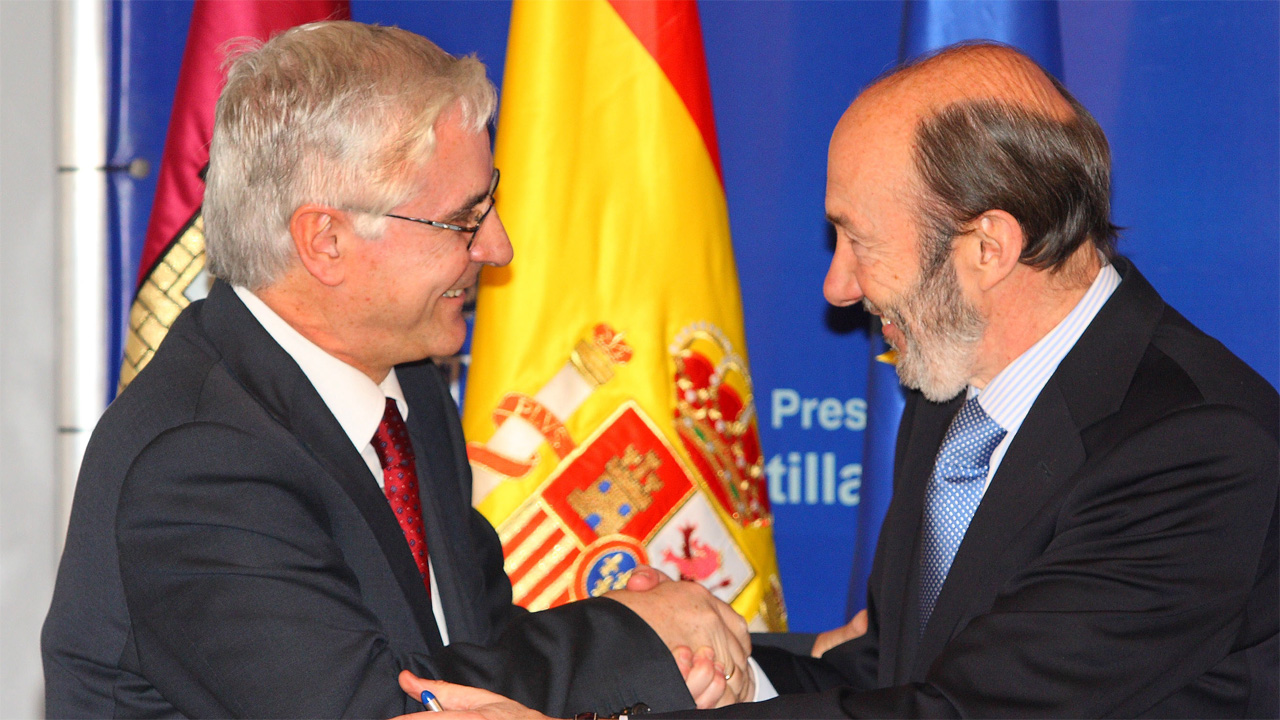 Rubalcaba reconoce en Barreda una manera de gobernar que marca pautas de cooperación entre administraciones