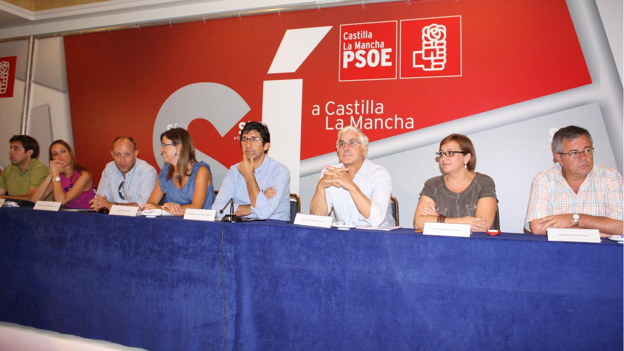 “La gente empieza a preocuparse por el déficit en Sanidad, Educación y servicios sociales que va a dejar el Gobierno de Cospedal”