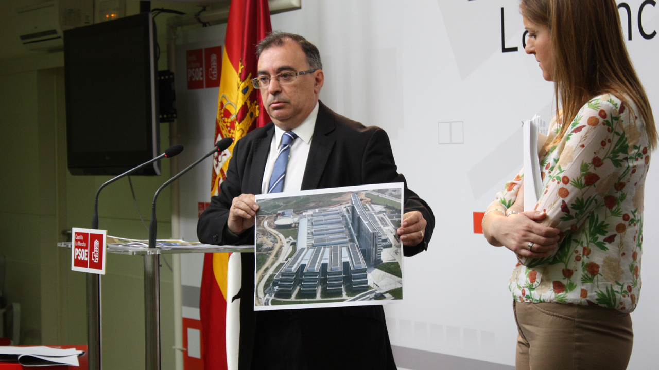 Mora:”El Hospital de Toledo es más barato y está mejor dimensionado que otros que ha hecho el PP donde gobierna. Lo que ocurre es que Cospedal no quiere admitir que su objetivo siempre ha sido privatizarlo”