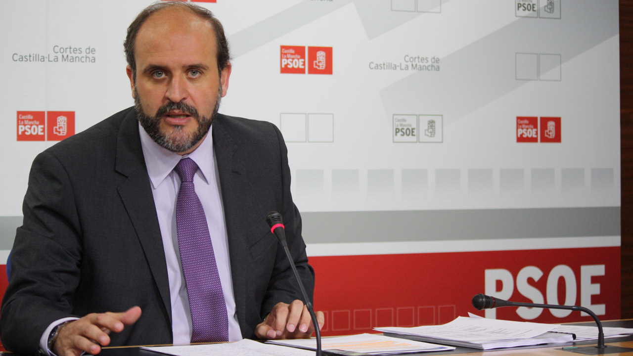 Guijarro:”Los Presupuestos persisten en el error, traen más recesión y más paro y desmantelan la sanidad, la educación y los servicios sociales”