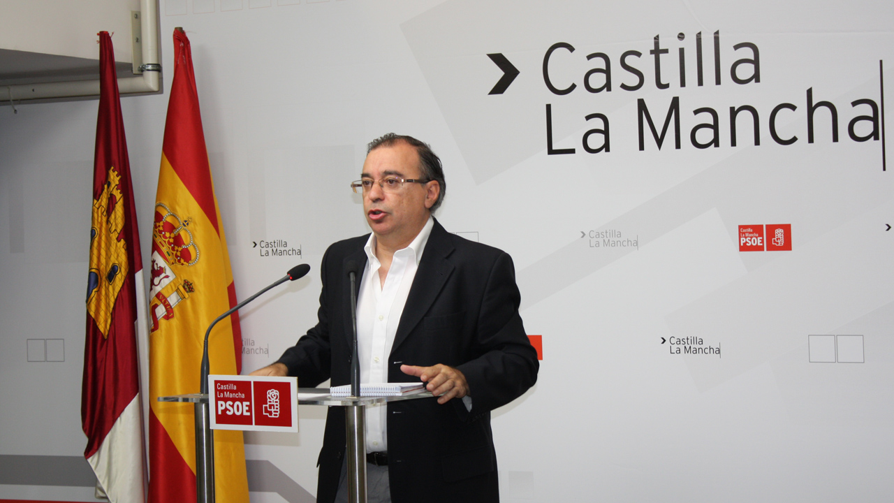 Mora: “Los castellano-manchegos tendrán que pagar más de 20 millones de euros por los medicamentos que la Seguridad Social dejará de financiar en septiembre”