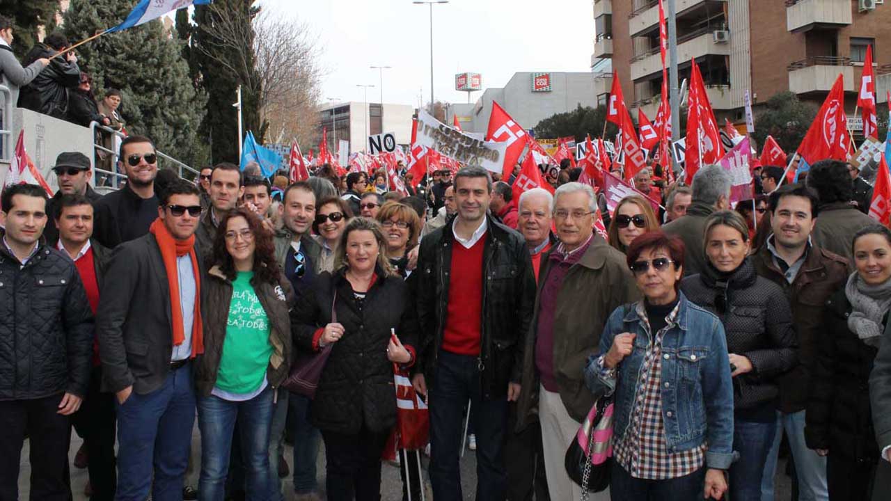 Tolón: ”La manifestación de hoy demuestra que Cospedal está cargando contra todo y gobernando contra todos”