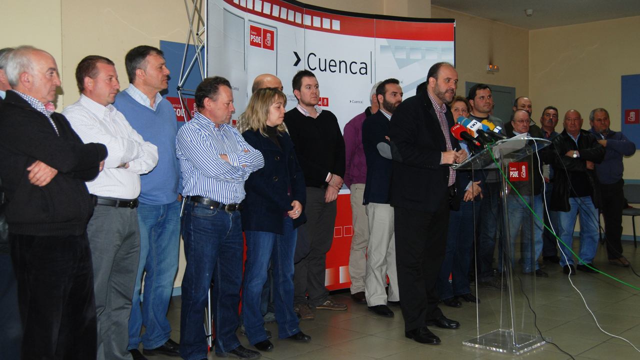 Alcaldes y portavoces socialistas de Cuenca se oponen a que la Junta «malvenda lo que es de todos»