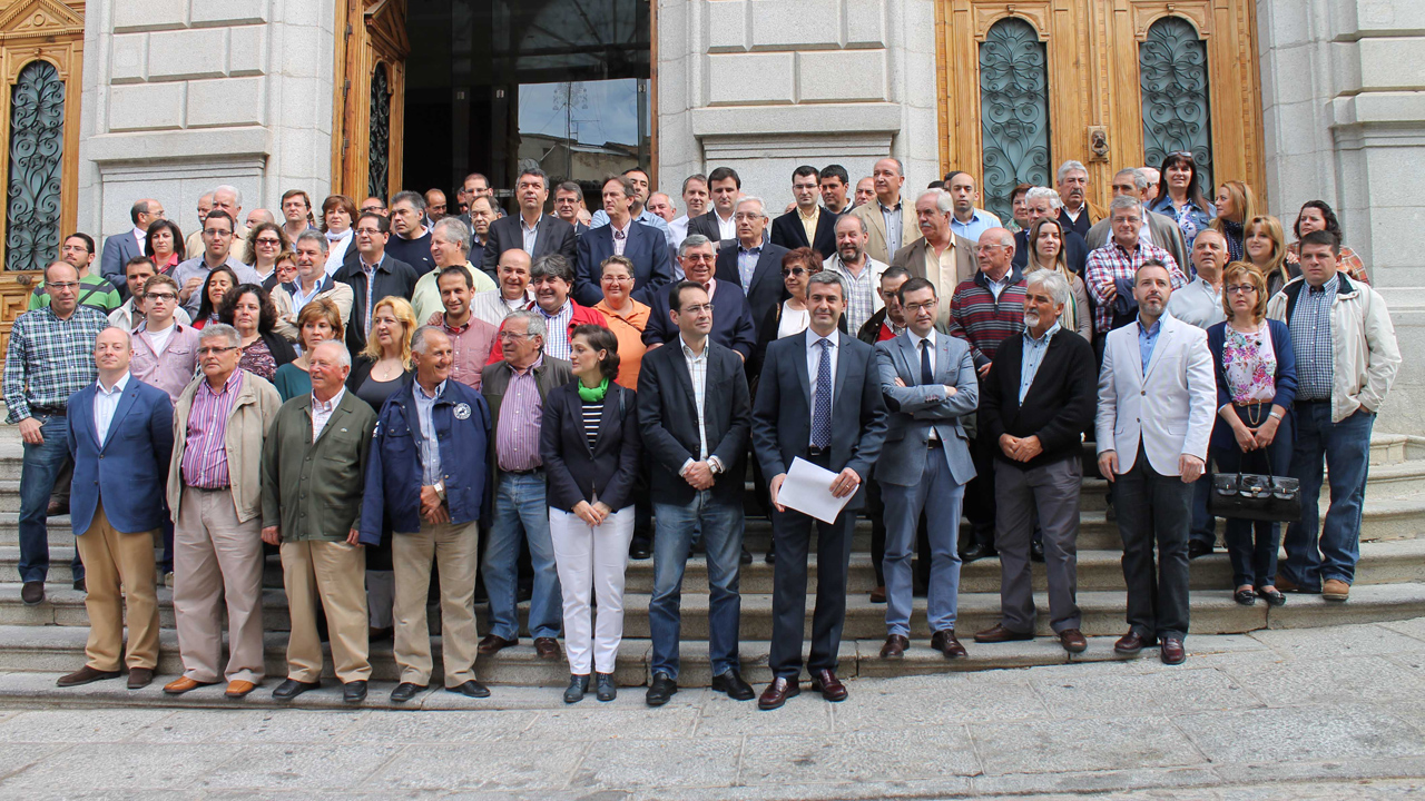 Los 90 alcaldes socialistas de Toledo piden al PP de la Diputación un plan de empleo para los parados de la provincia