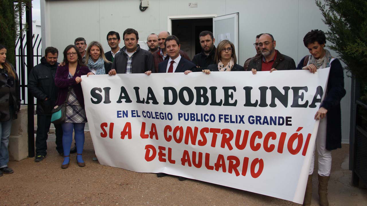 Page se compromete «a sacar adelante» el proyecto del colegio Félix Grande de Tomelloso