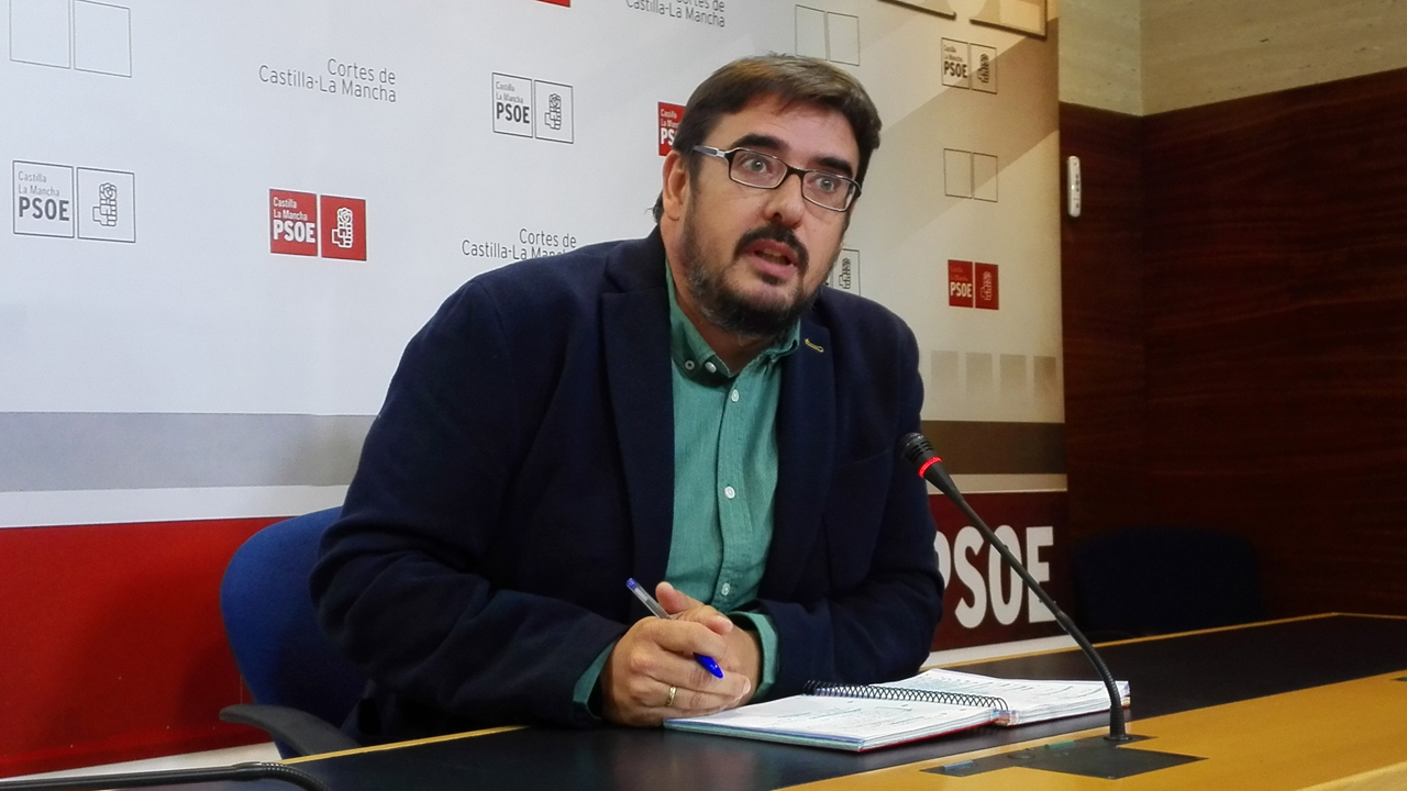 “Frente a la autocomplacencia de los dirigentes del PP, el gobierno de Page trabaja intensamente por resolver los problemas de los ciudadanos”